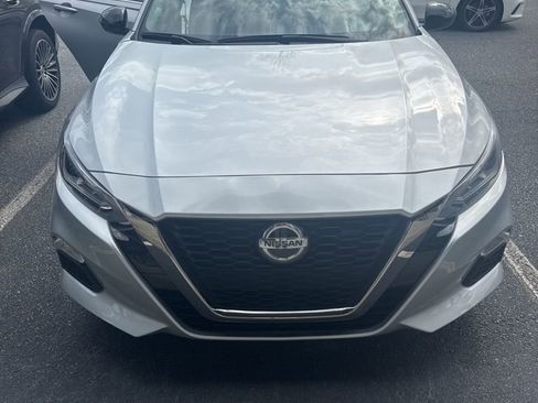 Used 2022 Nissan Altima 2.5 SR image 3