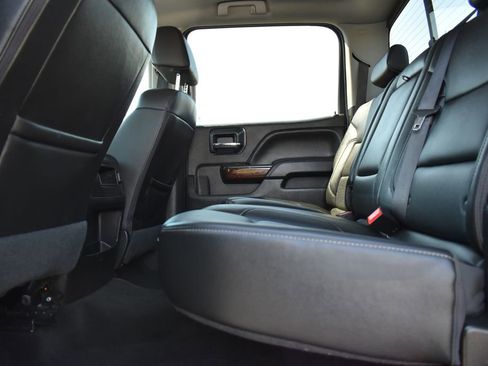 Used 2018 GMC Sierra 1500 SLT w/ SLT Premium Package image 8