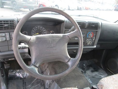 Used 1997 Chevrolet S10 Pickup LS w/ Convenience Pkg 2 image 12