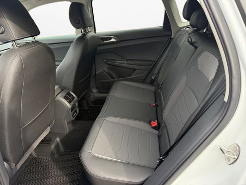 New 2026 Volkswagen Taos SE image 13