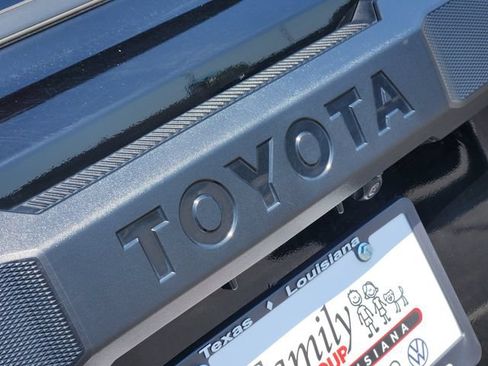 Used 2025 Toyota 4Runner SR5 AWD/4WD image 6