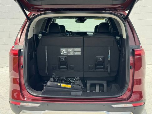 Used 2023 Kia Carnival SX Prestige FWD image 17