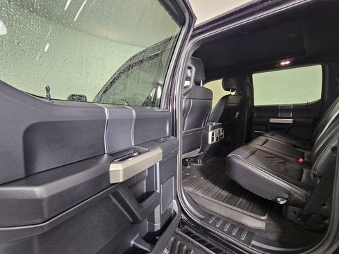 Used 2020 Ford F150 Lariat image 18