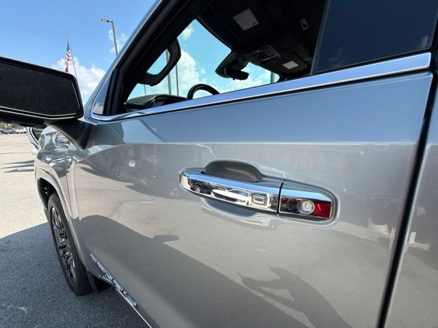 Used 2023 GMC Sierra 1500 Denali Ultimate AWD/4WD image 19