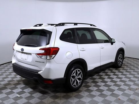 Used 2023 Subaru Forester Premium AWD/4WD image 7