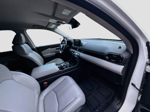 Certified 2023 Honda Pilot EX-L image 32
