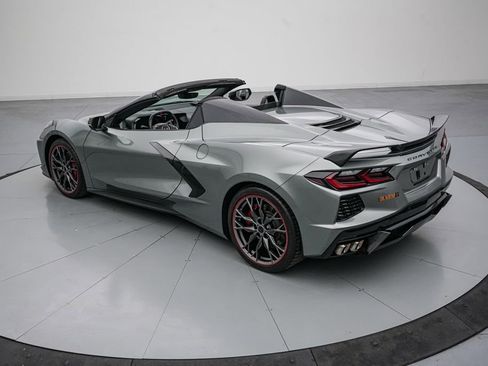 Used 2022 Chevrolet Corvette Stingray Premium Conv w/ Z51 Performance Package RWD image 7