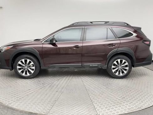 Used 2023 Subaru Outback Limited AWD/4WD image 5