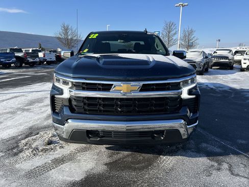 Used 2022 Chevrolet Silverado 1500 LT image 2