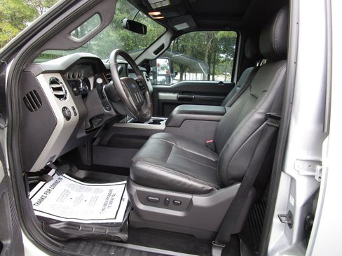 Used 2016 Ford F250 Lariat w/ Lariat Ultimate Package image 17