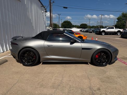Used 2018 Jaguar F-TYPE R AWD/4WD image 8