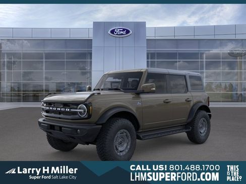 New 2025 Ford Bronco Outer Banks w/ Sasquatch Package AWD/4WD image 1
