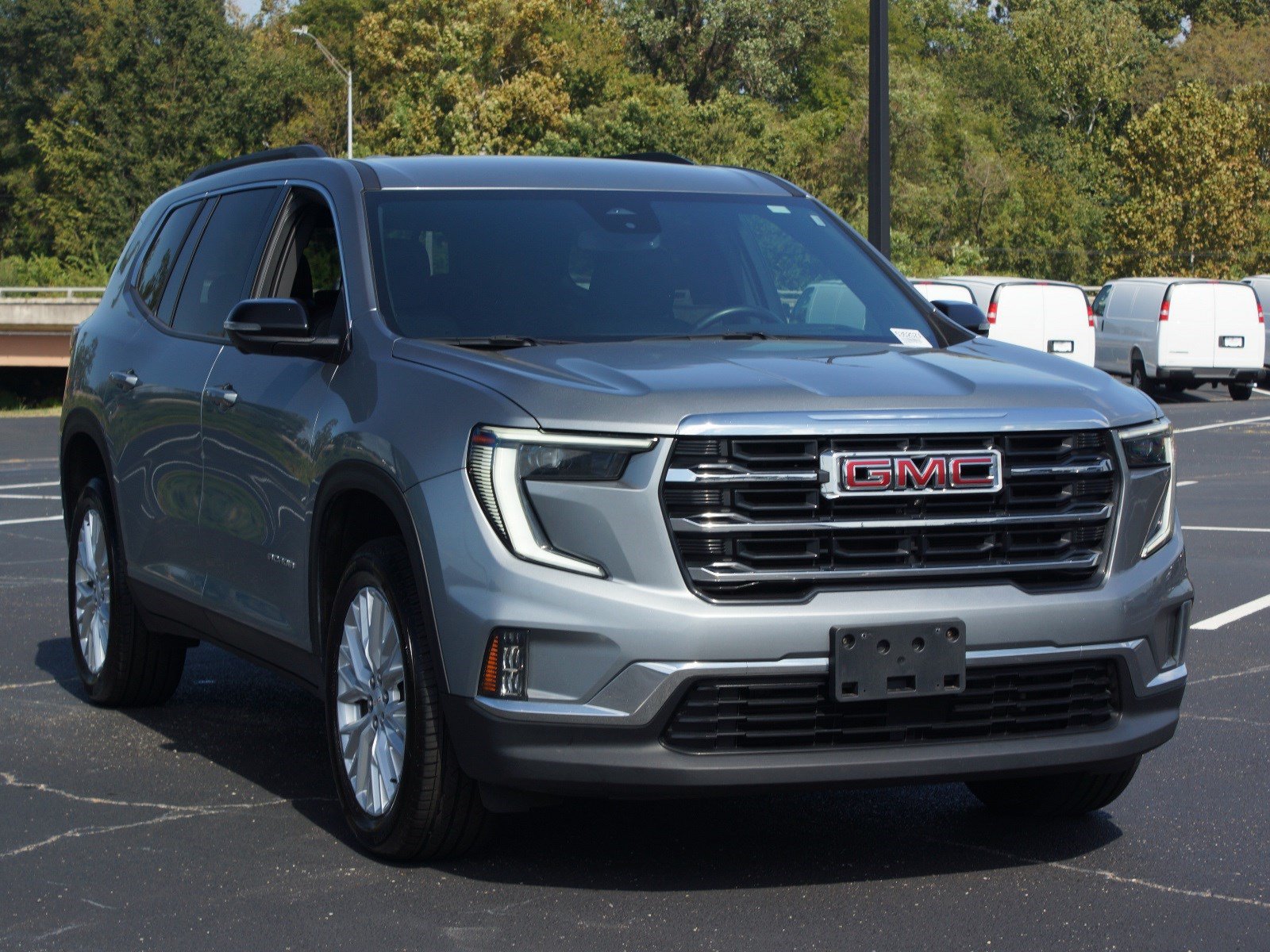 Used 2024 GMC Acadia Elevation AWD/4WD image 23