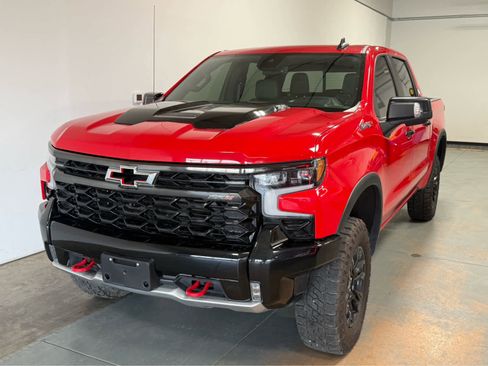 Used 2023 Chevrolet Silverado 1500 ZR2 AWD/4WD image 1