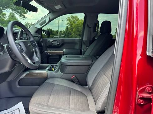 Used 2022 Chevrolet Silverado 1500 LT Trail Boss w/ Safety Package AWD/4WD image 15