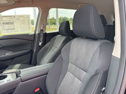 New 2026 Nissan Rogue SV image 9