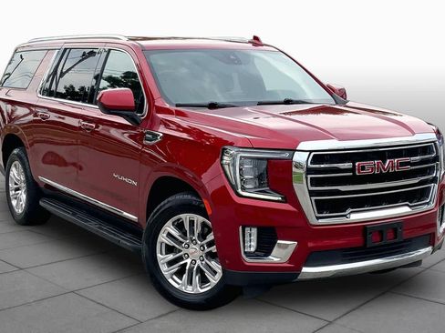 Used 2021 GMC Yukon XL SLT AWD/4WD image 3