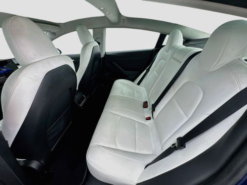 Used 2023 Tesla Model 3 Standard Range RWD image 16