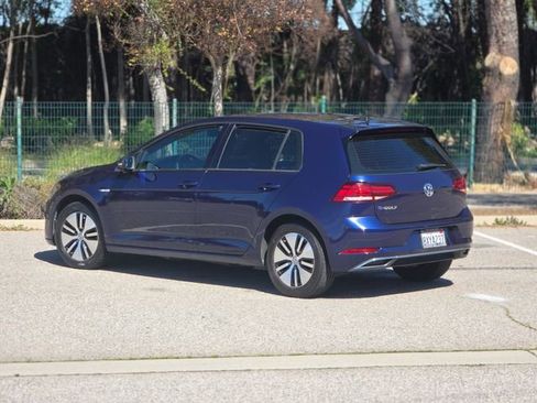 Used 2017 Volkswagen e-Golf SEL Premium image 11