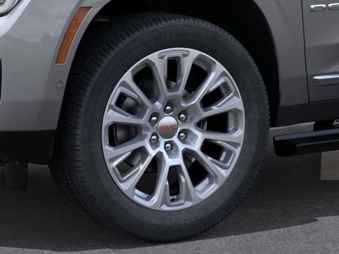 New 2026 GMC Yukon XL Denali w/ Denali Reserve Package AWD/4WD image 9