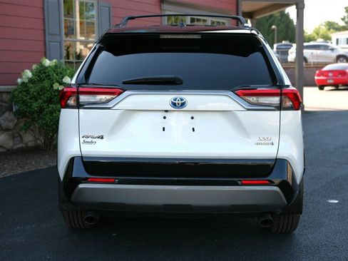 Used 2021 Toyota RAV4 XSE AWD/4WD image 6