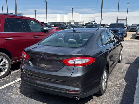Used 2016 Ford Fusion S FWD image 3