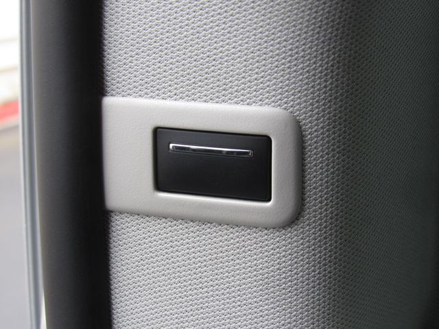 Used 2023 Mercedes-Benz Metris Passenger image 16