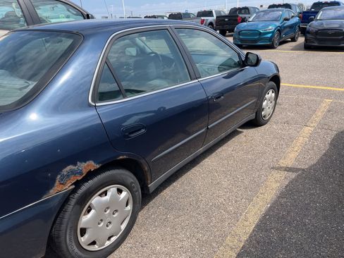Used 2000 Honda Accord LX image 14