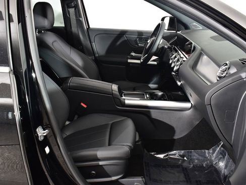 Used 2026 Mercedes-Benz GLA 250 4MATIC image 29