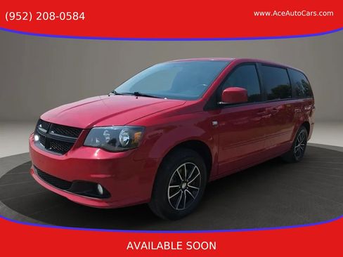 Used 2014 Dodge Grand Caravan SXT FWD image 1