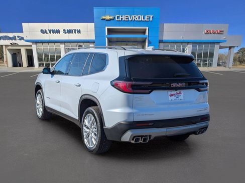 Used 2026 GMC Acadia Elevation w/ Elevation Premium Package FWD image 12