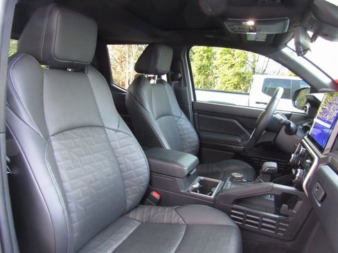 Used 2024 Toyota Tacoma TRD Sport image 20