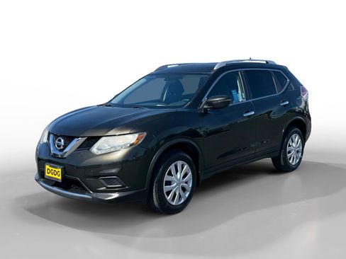 Used 2016 Nissan Rogue S w/ Appearance Package image 1