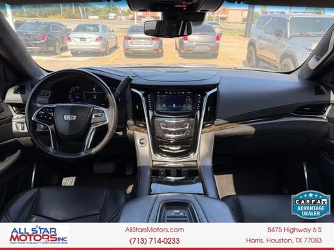 Used 2019 Cadillac Escalade Platinum w/ Escalade Sport Edition AWD/4WD image 21