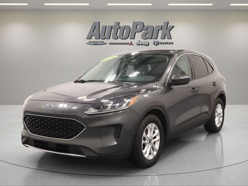 Used 2020 Ford Escape SE FWD image 6