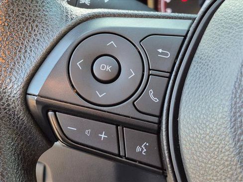 Used 2023 Toyota RAV4 LE FWD image 13