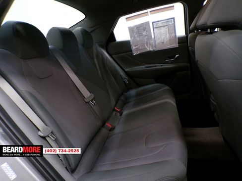 Used 2023 Hyundai Elantra SE image 24