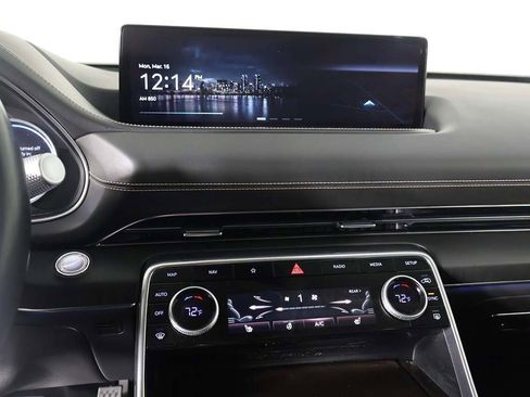 Used 2024 Genesis GV80 2.5T image 34