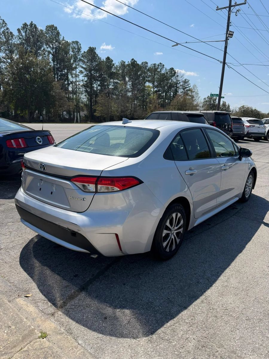 Used 2022 Toyota Corolla LE FWD image 8