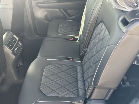 New 2026 Volkswagen Atlas SEL Premium R-Line AWD/4WD image 13