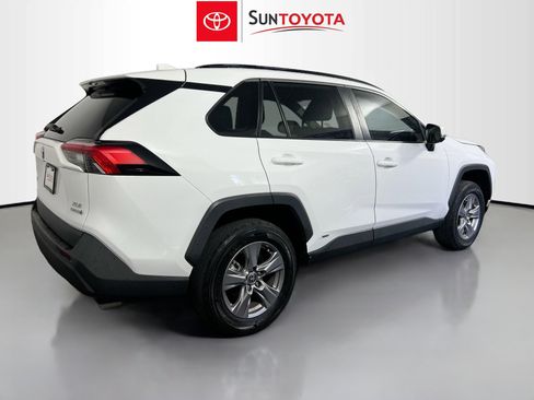 Used 2023 Toyota RAV4 XLE w/ Convenience Package AWD/4WD image 4