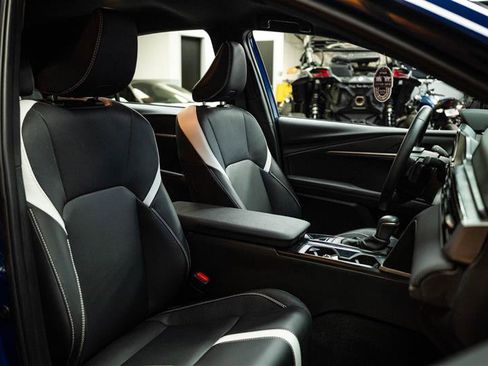 Used 2025 Toyota Camry SE image 14