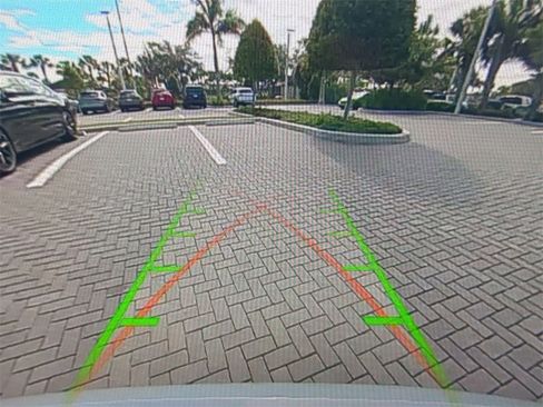 Used 2026 BMW 330i Sedan w/ M Sport Package image 22