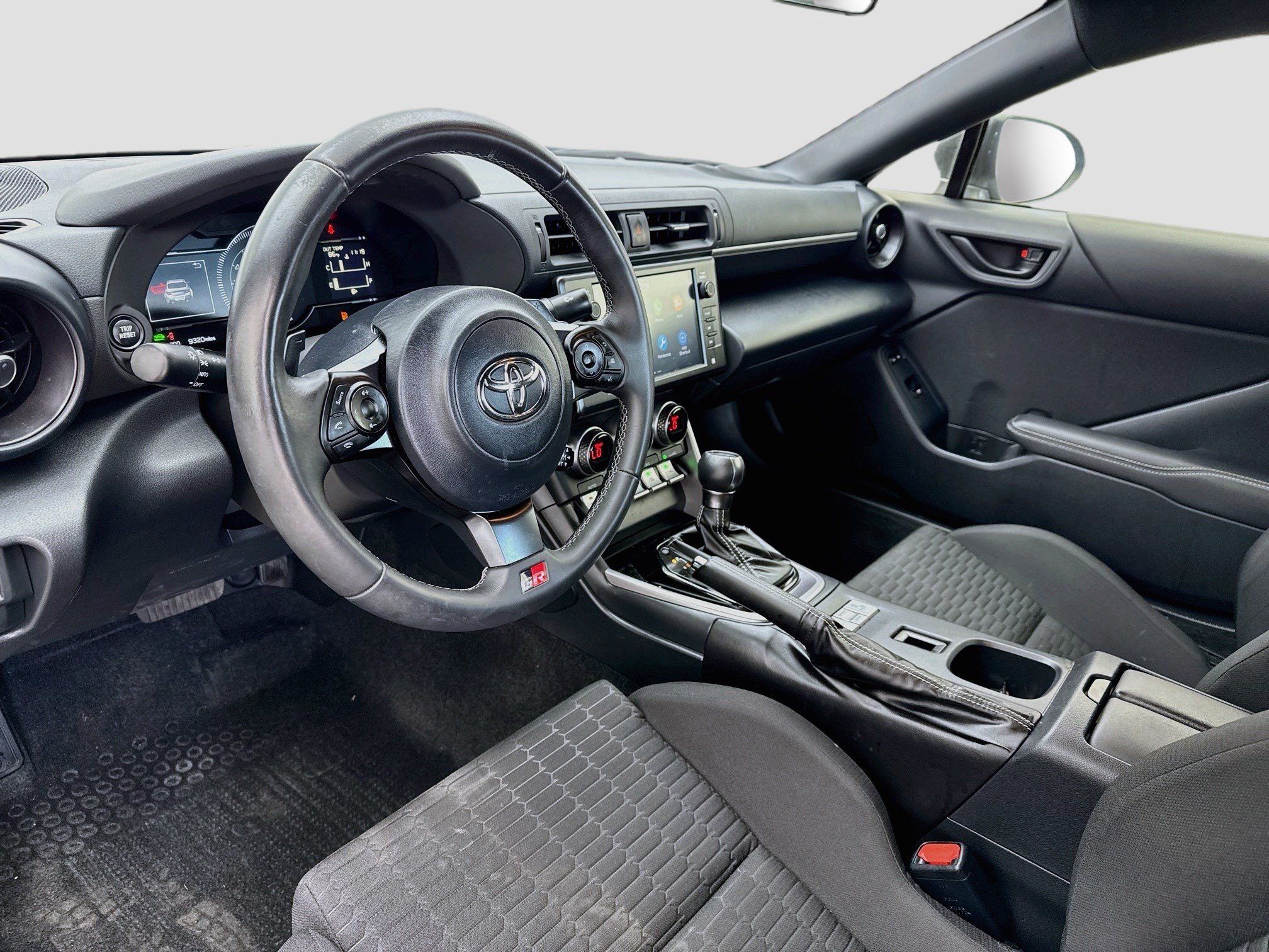Used 2025 Toyota GR86 RWD image 7