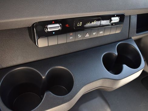 New 2025 Mercedes-Benz Sprinter 2500 image 18