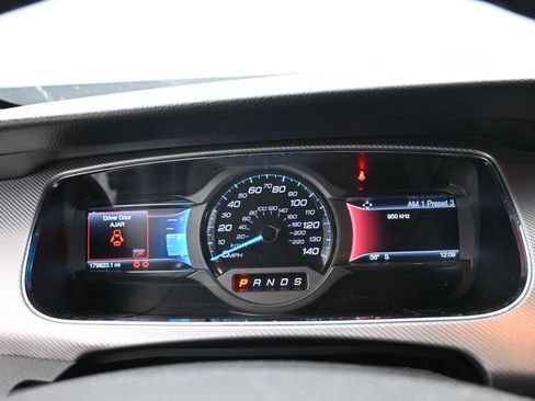Used 2017 Ford Taurus SHO AWD/4WD image 26