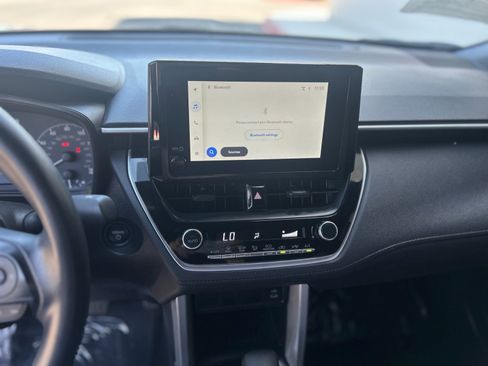 Used 2024 Toyota Corolla Cross AWD Hybrid image 17