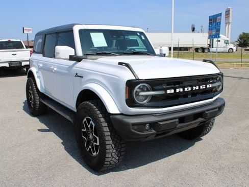 Used 2021 Ford Bronco Outer Banks AWD/4WD image 3