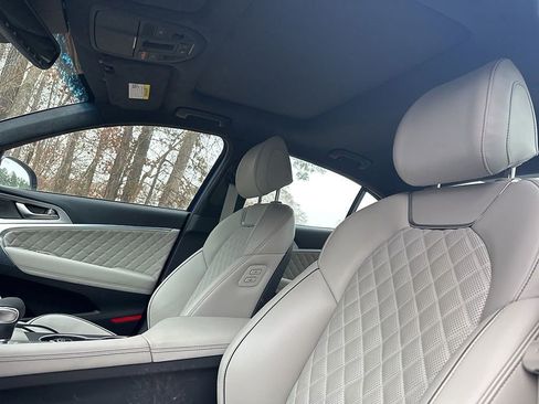 Used 2023 Genesis G70 3.3T w/ Sport Prestige Package image 6