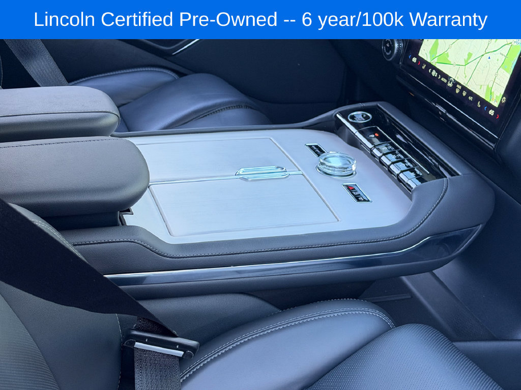 Used 2026 Lincoln Navigator Premiere AWD/4WD image 21